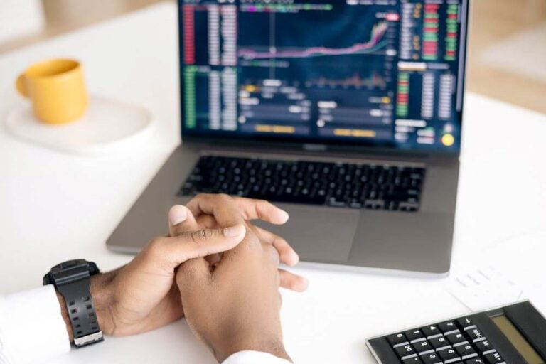 How to Build a Balanced Stock Portfolio