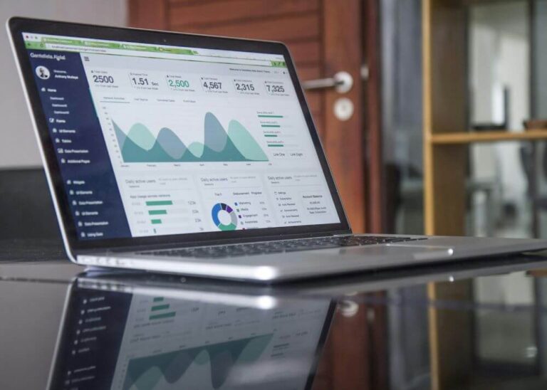 Why VoIP Providers Should Partner with SEO Experts to Boost Online Visibility
